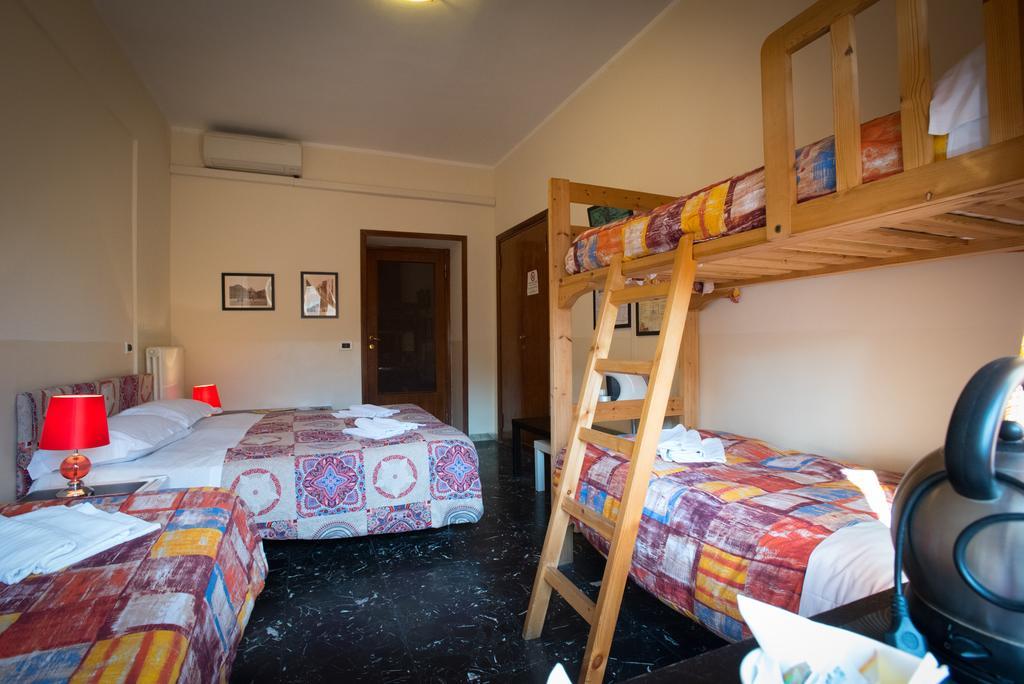 Quo Vadis Hotel Rome Exterior photo